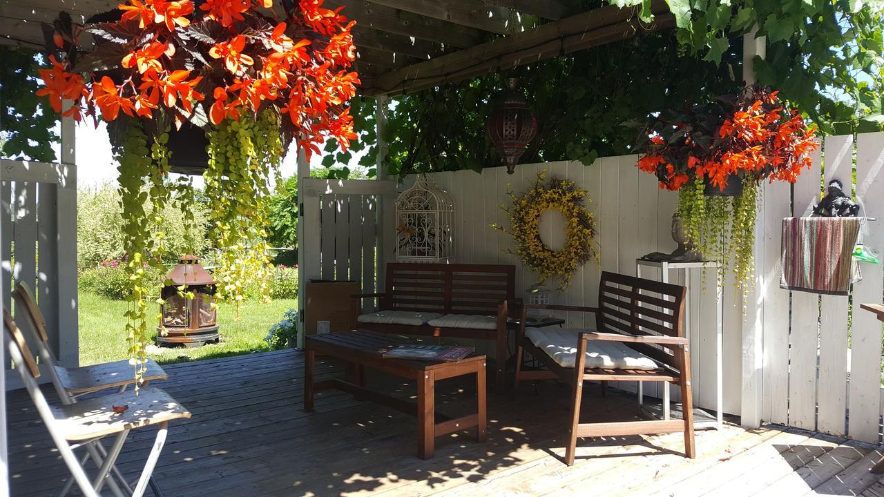 Atelier Galerie Anne Drouin Peinture & Pension Sainte-Julie Exterior foto